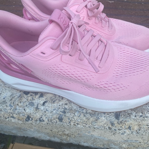 Kizik Athens Pink Sneakers size 9 1/2 - Picture 7 of 10